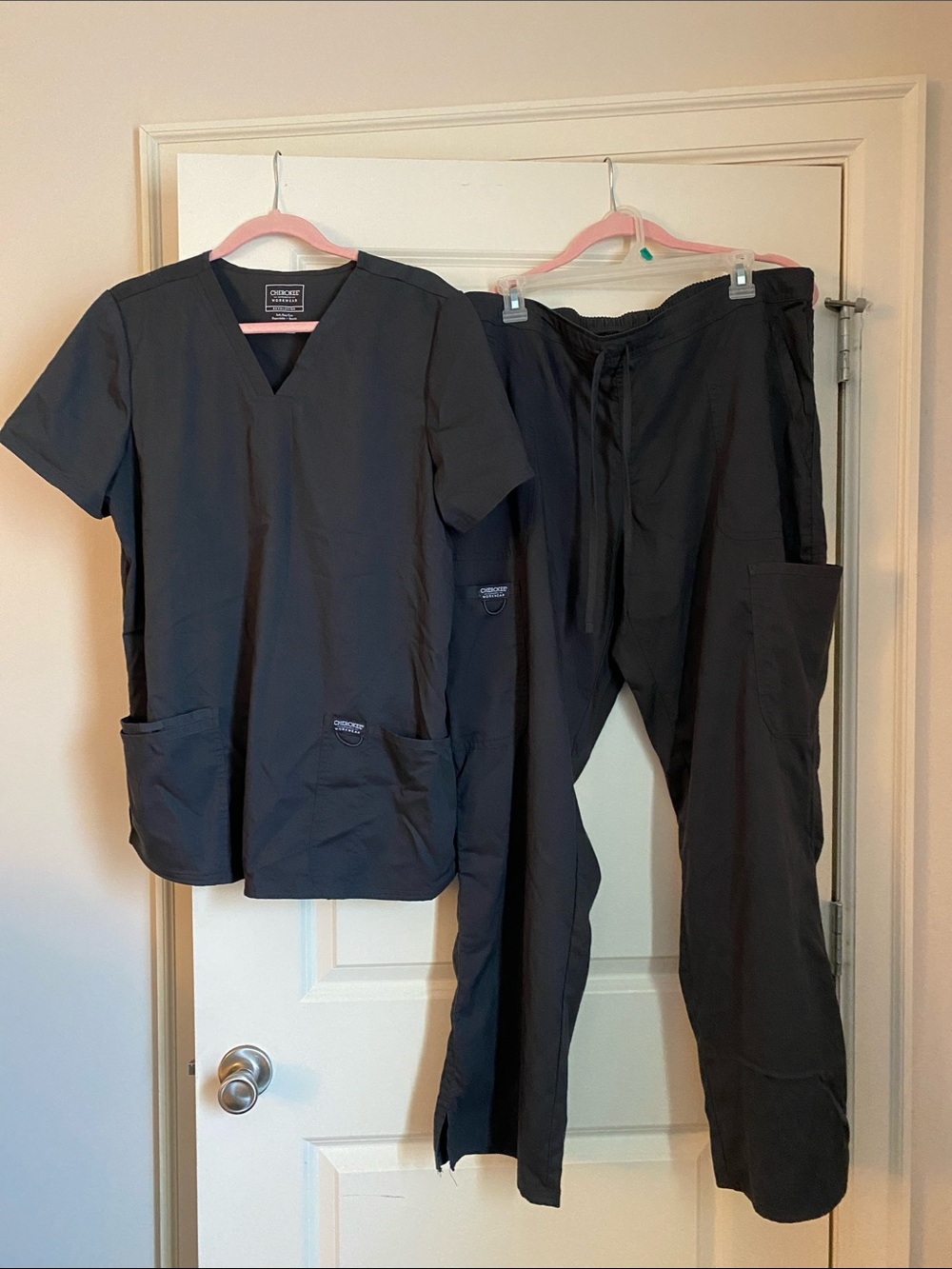 Cherokee Pewter women’s scrub set Sz L